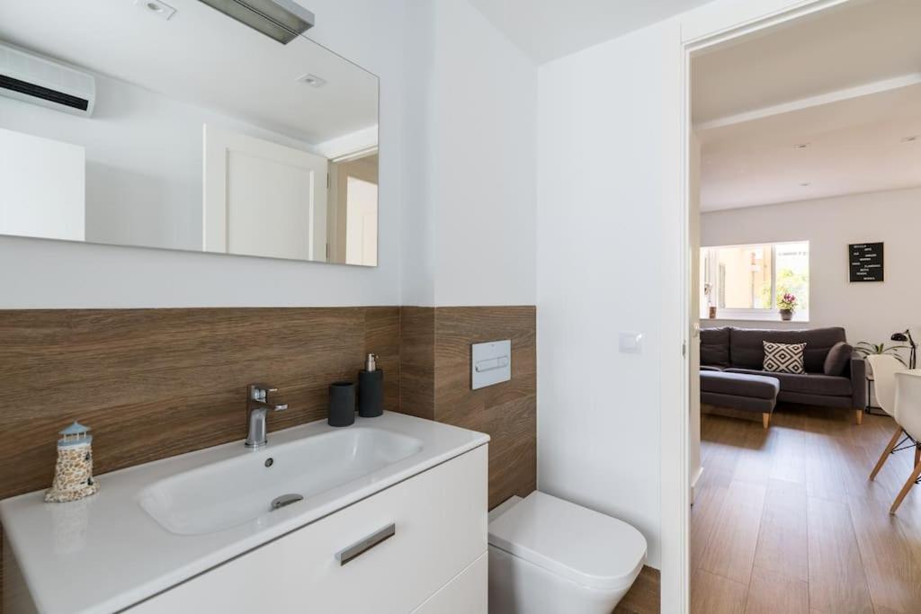 Apartamento Moderno En Triana 2 Dormitorios Y Aire Acondicionado Sevilla Exteriér fotografie