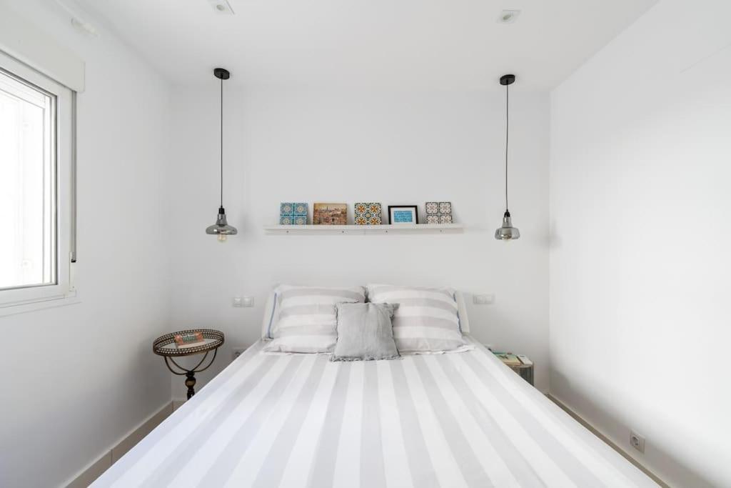 Apartamento Moderno En Triana 2 Dormitorios Y Aire Acondicionado Sevilla Exteriér fotografie