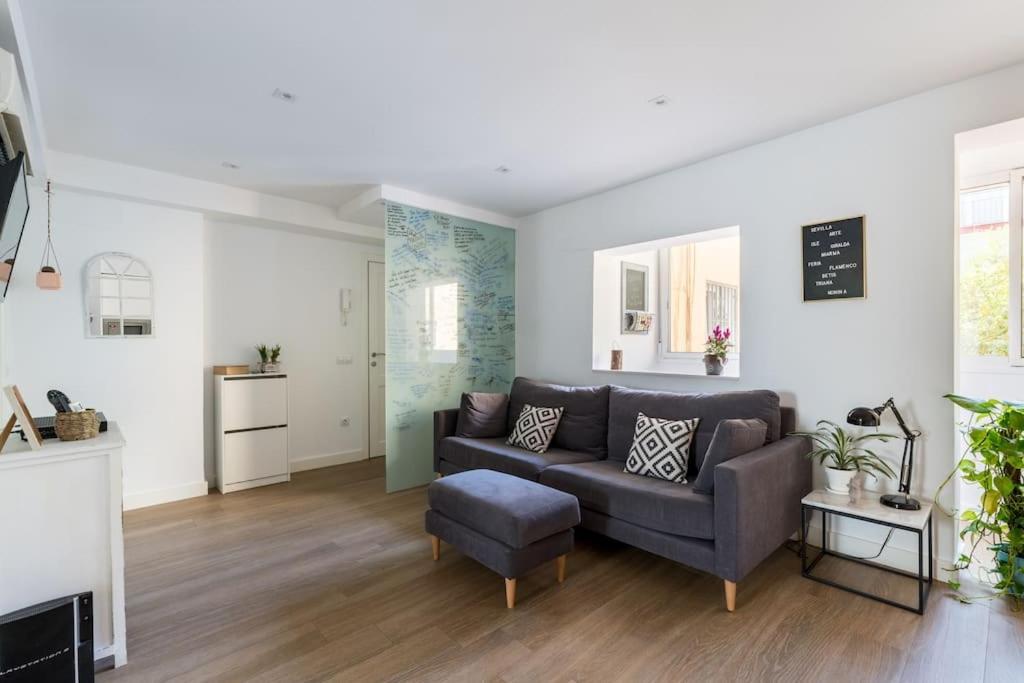 Apartamento Moderno En Triana 2 Dormitorios Y Aire Acondicionado Sevilla Exteriér fotografie