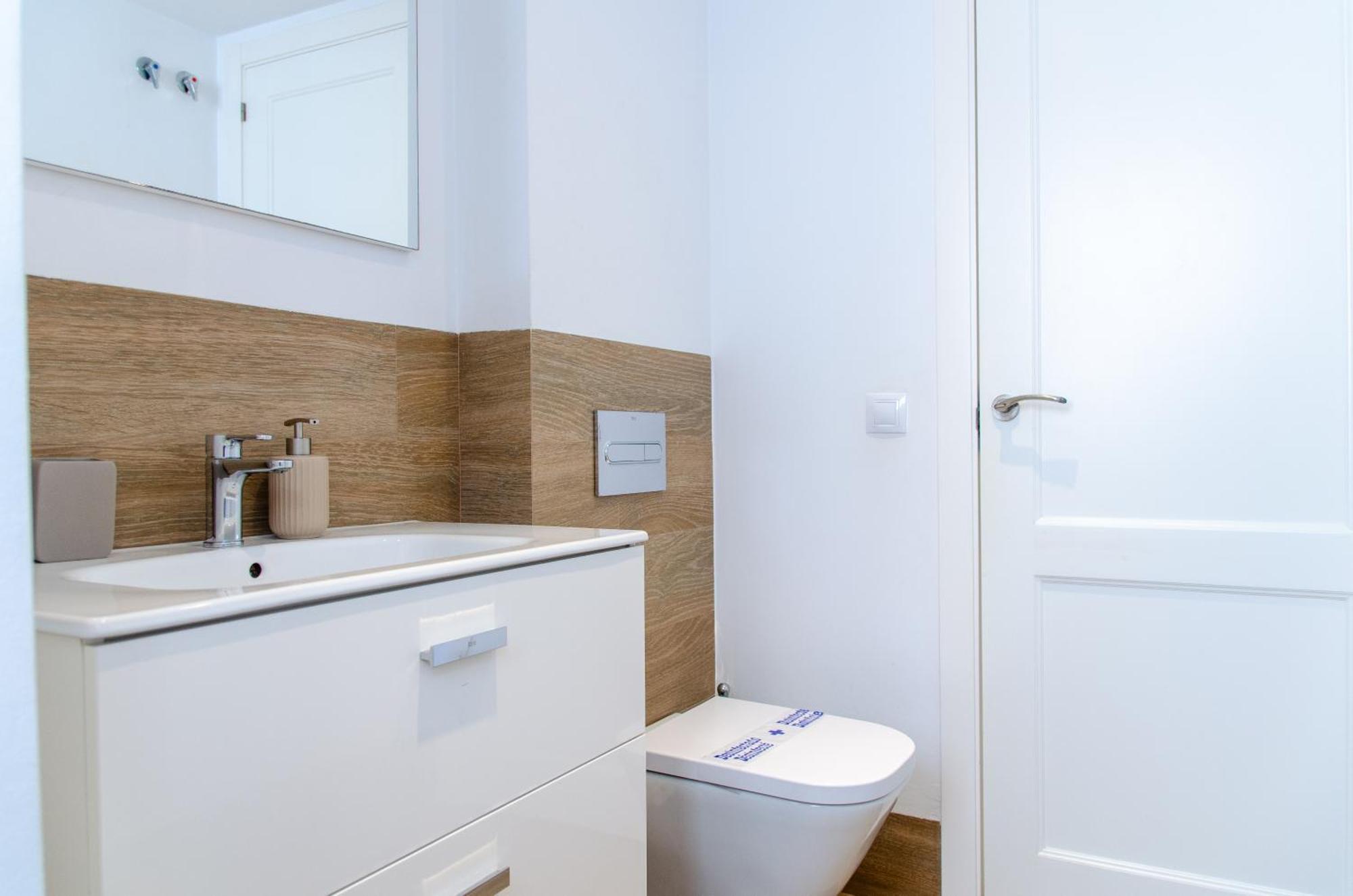Apartamento Moderno En Triana 2 Dormitorios Y Aire Acondicionado Sevilla Exteriér fotografie