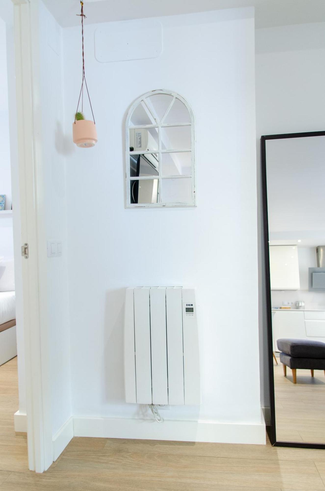 Apartamento Moderno En Triana 2 Dormitorios Y Aire Acondicionado Sevilla Exteriér fotografie