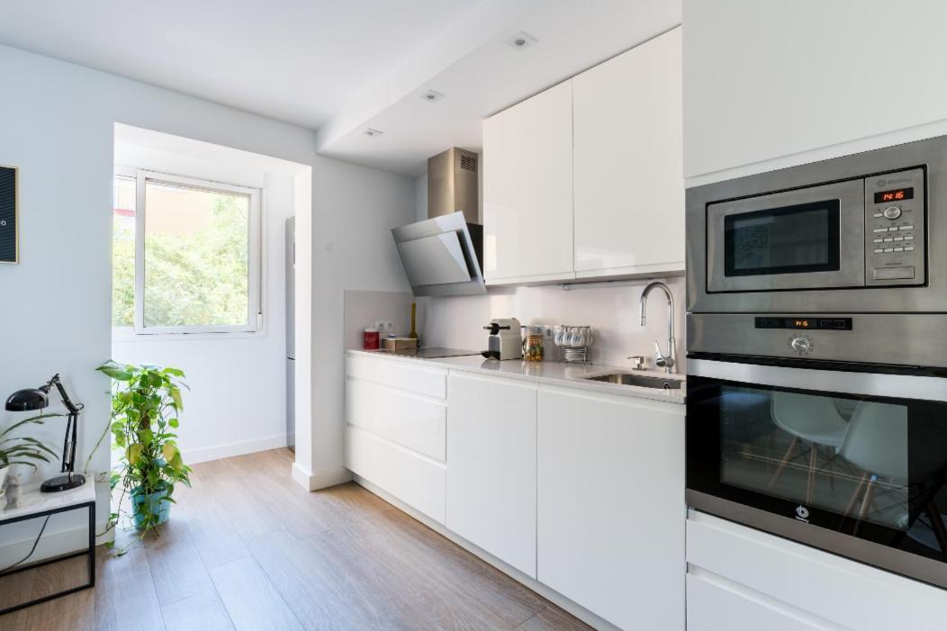 Apartamento Moderno En Triana 2 Dormitorios Y Aire Acondicionado Sevilla Exteriér fotografie